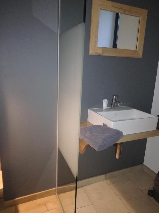 Bed and Breakfast Ferme Houard Bomal Exterior foto