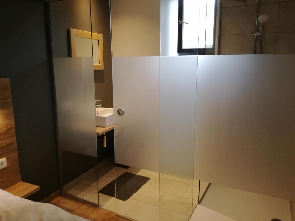 Bed and Breakfast Ferme Houard Bomal Exterior foto