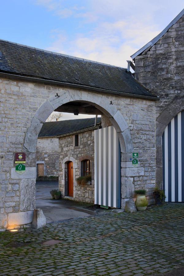 Bed and Breakfast Ferme Houard Bomal Exterior foto